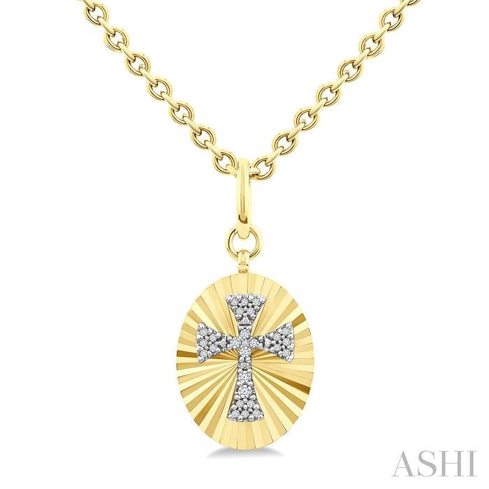 1/10 Ctw Templar Cross Round Cut Diamond Pirouette Fluted Oval Medallion Pendant With Chain in Yellow Gold Vermeil