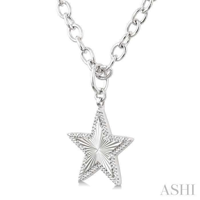1/10 Ctw Star Fluted Medallion Round Cut Diamond Pirouette Pendant With Chain in Sterling Silver
