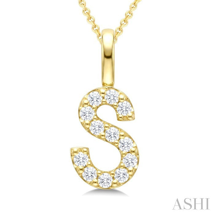 1/4 Ctw Initial 'S' Round Cut Diamond Pendant With Chain in 14K Yellow Gold