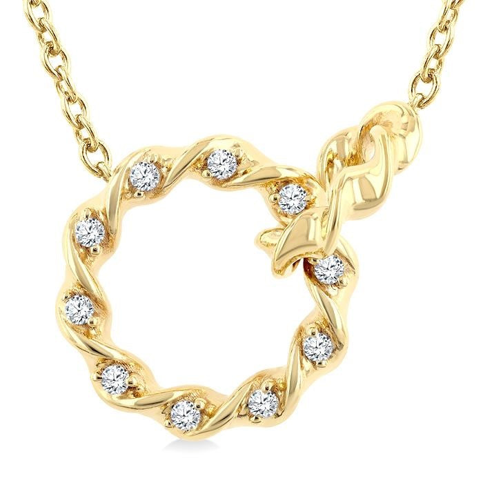 1/10 Ctw Round Cut Diamond Interlocked Circle Fashion Petite Pendant With Chain in 10K Yellow Gold