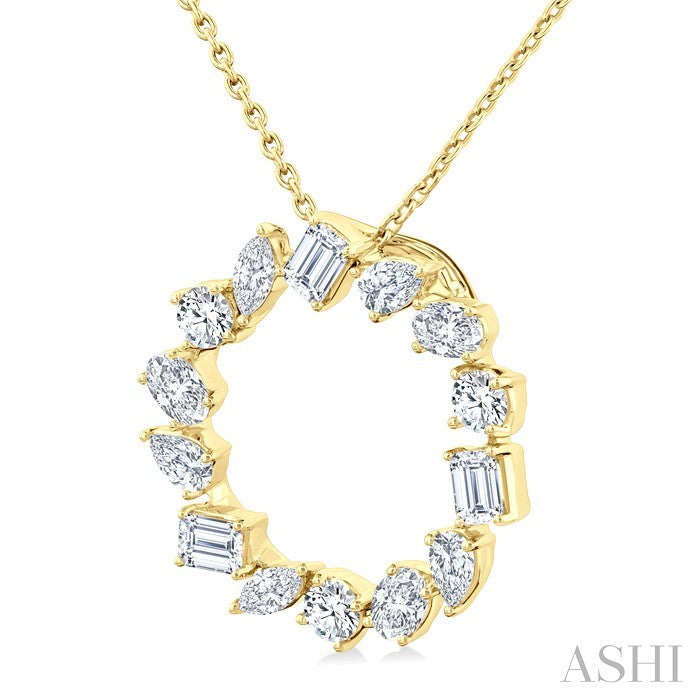 1 Ctw Circle Multi-Cut Diamond Fashion Pendant With Chain in 14K Yellow Gold