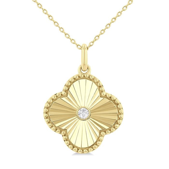 1/20 Ctw Clover Fluted Medallion Round Cut Diamond Pirouette Pendant With Chain in 10K Yellow Gold
