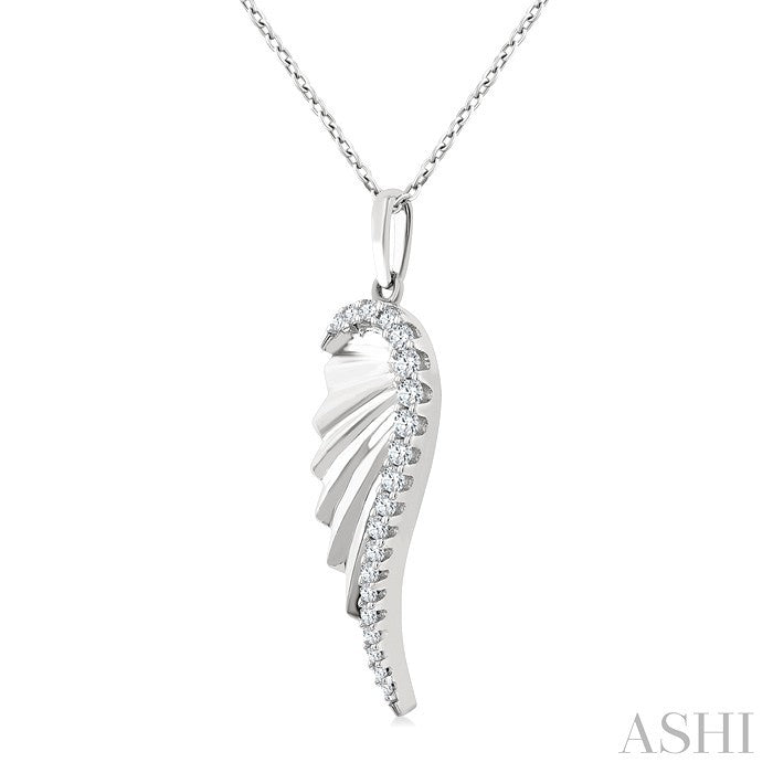 1/5 Ctw Fluted Texture Angel Wing Round Cut Diamond Pirouette Fashion Pendant With Chain in 14K White Gold