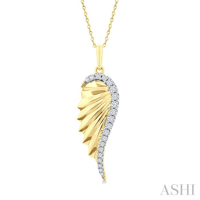 1/5 Ctw Fluted Texture Angel Wing Round Cut Diamond Pirouette Fashion Pendant With Chain in 10K Yellow Gold