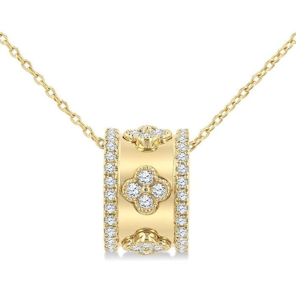 1/2 Ctw Round Cut Diamond Clover Fashion Pendant With Chain in 14K Yellow Gold