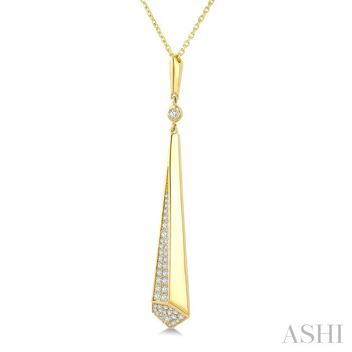 1/4 Ctw Tapered Drop Round Cut Diamond Fashion Pendant in 14K Yellow Gold