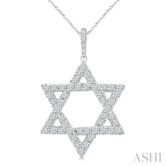 1 1/2 Ctw Star of David Round Cut Diamond Fashion Pendant With Chain in 14K White Gold