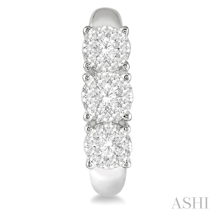 3/4 Ctw Shine Bright Round Cut Diamond Earrings in 14K White Gold