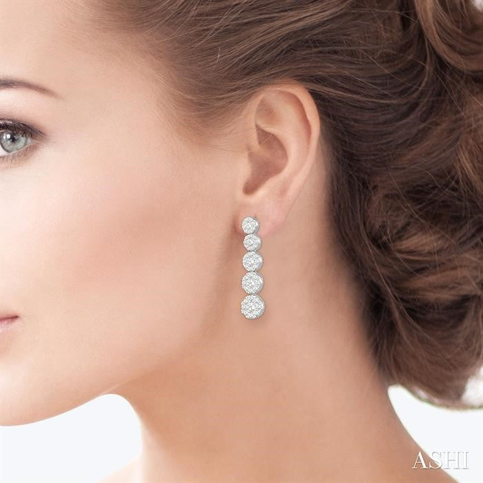 1 1/6 Ctw Shine Bright Round Cut Diamond Earrings in 14K White Gold