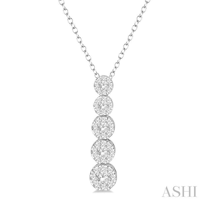5/8 Ctw Five Mount Shine Bright Round Cut Diamond Pendant With Chain in 14K White Gold