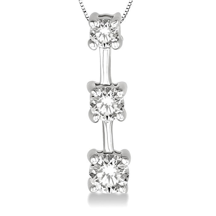 1/2 Ctw Three Stone Round Cut Diamond Pendant in 14K White Gold with Chain