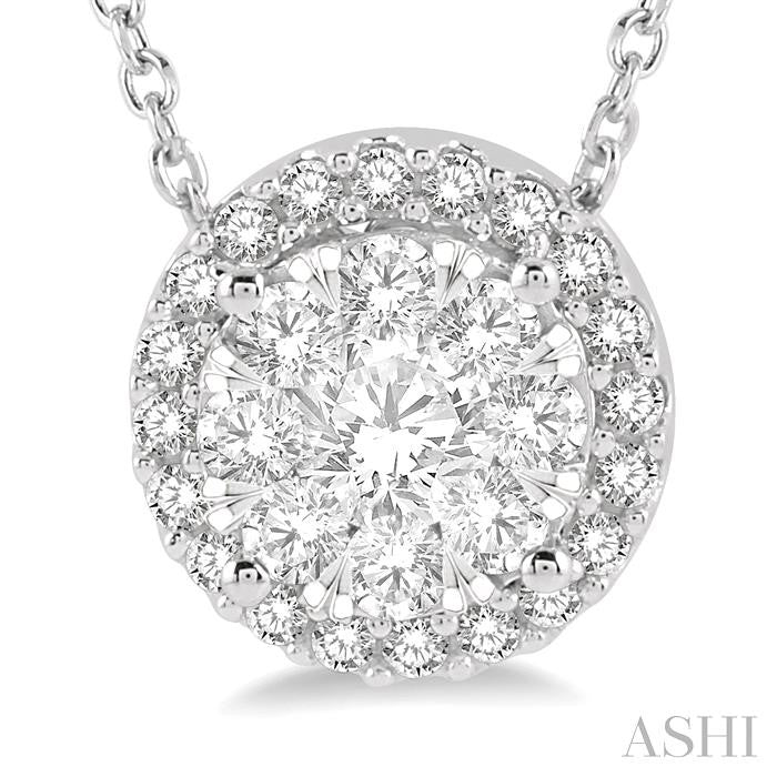 1/2 Ctw Lovebright Round Cut Diamond Pendant With Chain in 14K White Gold