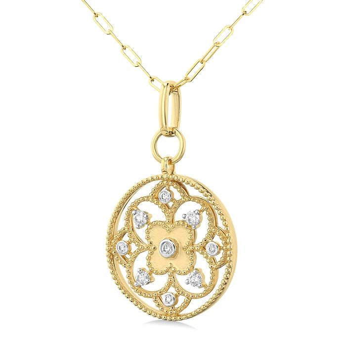 1/4 Ctw Circle Floral Carving Round Cut Diamond Fashion Pendant With Paperclip Chain in 14K Yellow Gold