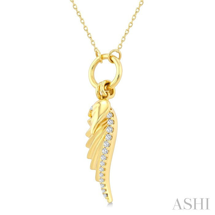 1/10 Ctw Pirouette Angle Wings Charm Fluted Round Cut Diamond Fashion Pendant With Chain in 10K Yellow Gold