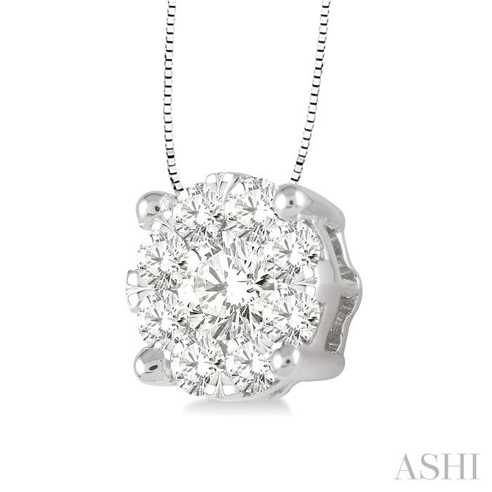 1/2 Ctw Shine Bright Round Cut Diamond Pendant in 14K White Gold with Chain