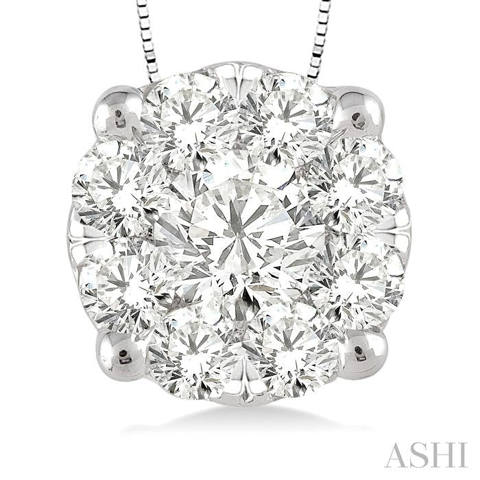1/2 Ctw Shine Bright Round Cut Diamond Pendant in 14K White Gold with Chain