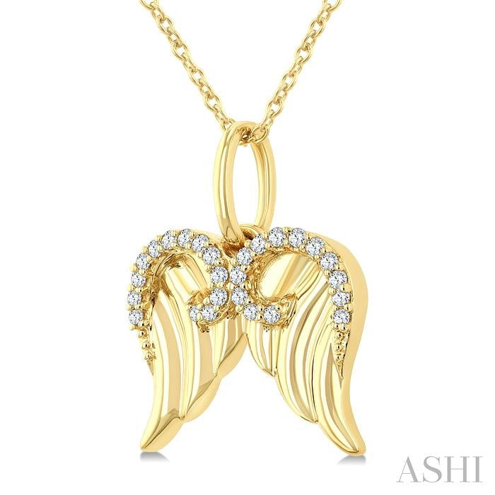 1/10 Ctw Fluted Texture Angel Wing Round Cut Diamond Pirouette Fashion Pendant With Chain in 10K Yellow Gold
