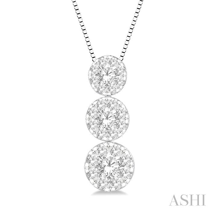 1/2 Ctw Shine Bright 3 stone Essential Round Cut Diamond Pendant with Chain in 14K White Gold