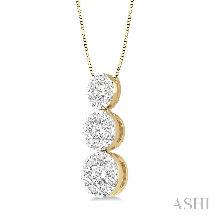 1/4 Ctw Shine Bright 3 stone Essential Round Cut Diamond Pendant with Chain in 14K Yellow and White Gold