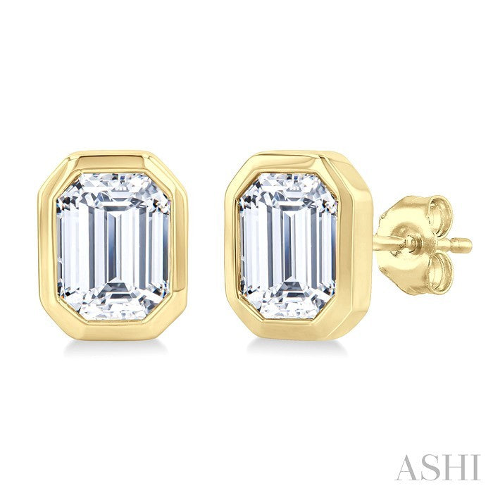 3/8 Ctw Emerald Pie Cut Diamond Fashion Stud Earrings in 14K Yellow Gold