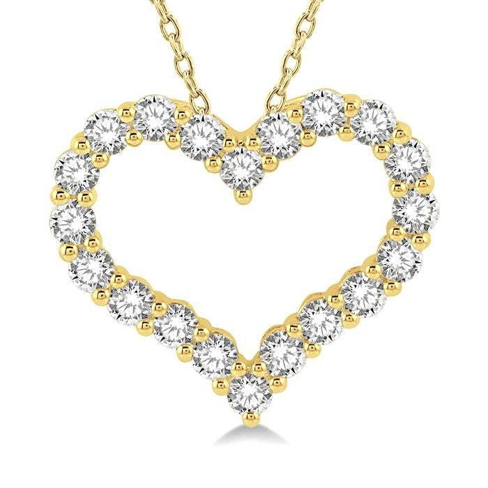 3/4 Ctw Heart Shape Round Cut Diamond Pendant With Chain in 14K Yellow Gold