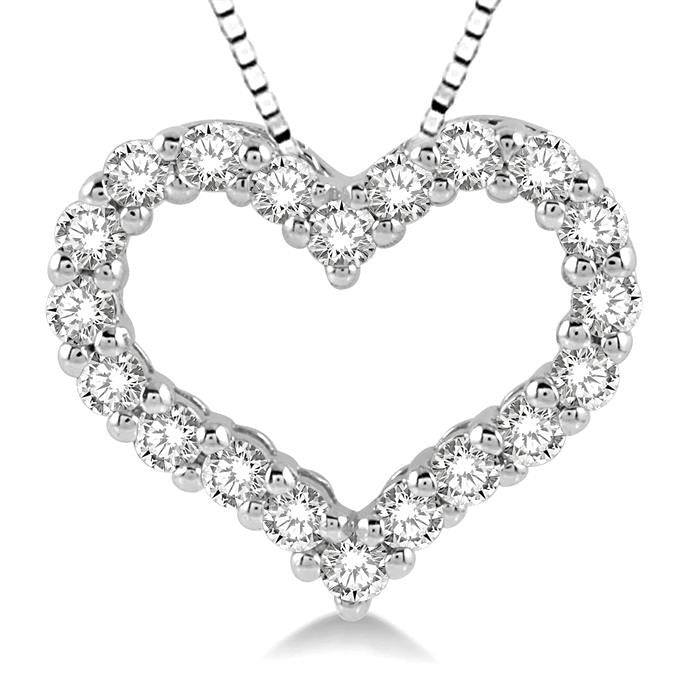 1/2 Ctw Heart Shape Round Cut Diamond Pendant With Chain in 14K White Gold