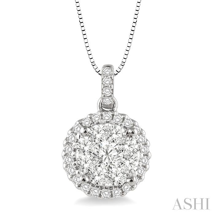 1/2 Ctw Shine Bright Round Cut Diamond Pendant in 14K White Gold with Chain