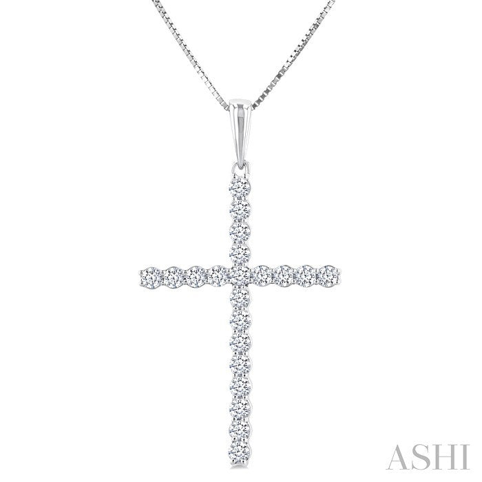 1/2 Ctw Cross Shared Prong Set Round Cut Diamond Pendant With Chain in 14K White Gold