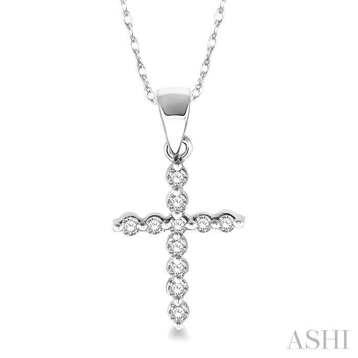 1/10 Ctw Round Cut Diamond Cross Petite Pendant in 10K White Gold with Chain