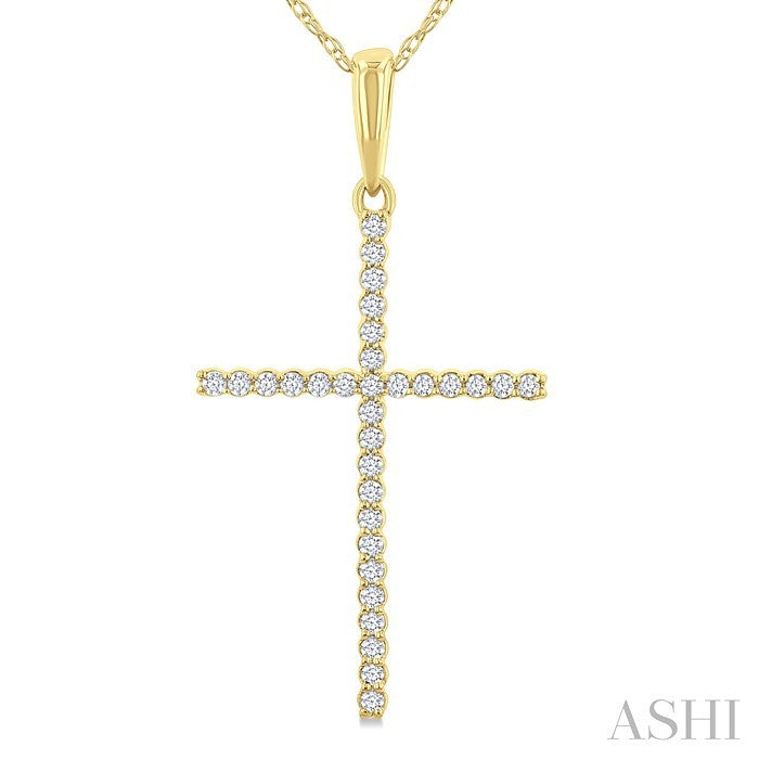 1/10 Ctw Cross Round Cut Diamond Fashion Pendant With Chain in 10K Yellow Gold