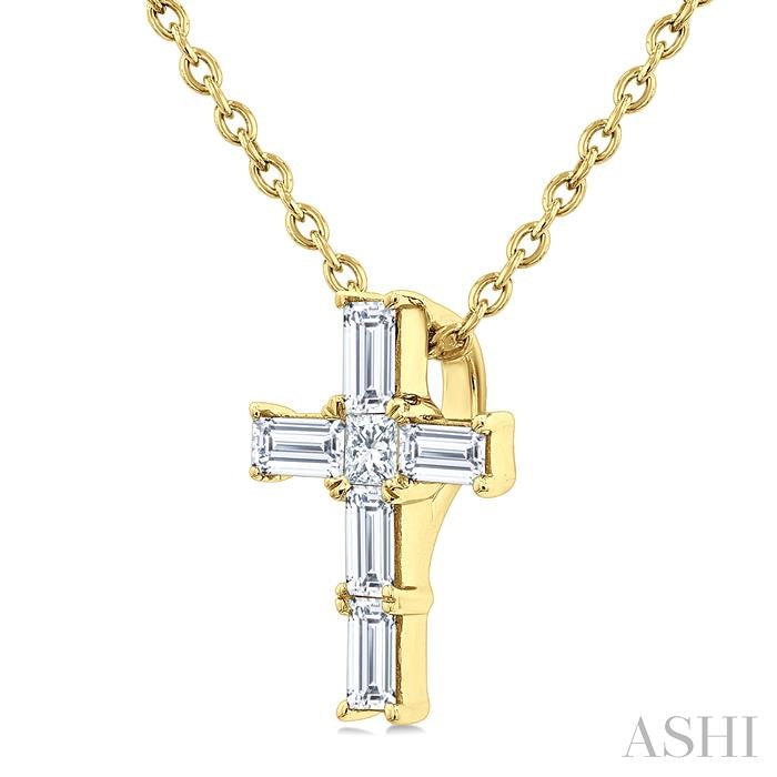 1/6 Ctw Princess and Baguette Cut Diamond Cross Petite Fashion Pendant With Chain in 10K Yellow Gold