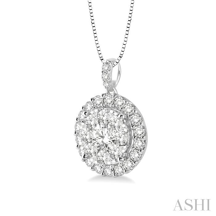 1/2 Ctw Round Cut Diamond Shine Bright Pendant in 14K White Gold with Chain