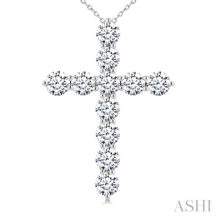 5 Ctw Round Cut Diamond Cross Pendant With Chain in 14K White Gold