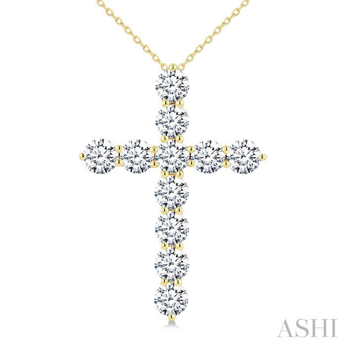 5 Ctw Round Cut Diamond Cross Pendant With Chain in 14K Yellow Gold