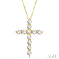 1 Ctw Round Cut Diamond Cross Pendant in 14K Yellow Gold with Chain