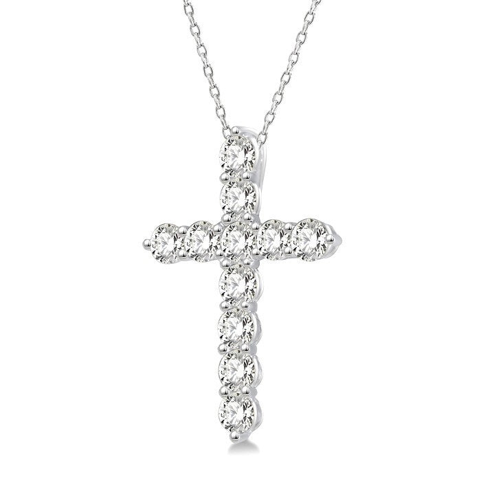 3/4 Ctw Round Cut Diamond Cross Pendant in 14K White Gold with Chain