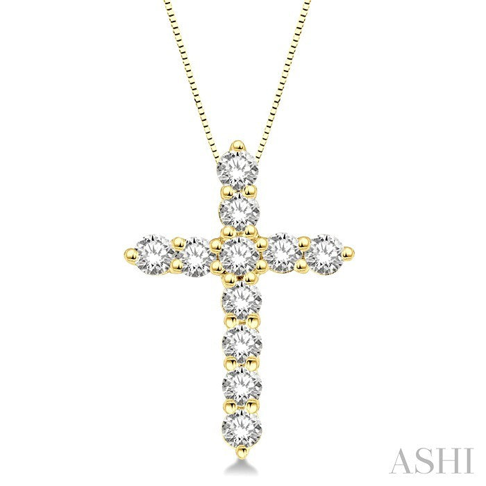 3/4 Ctw Round Cut Diamond Cross Pendant in 14K Yellow Gold with Chain