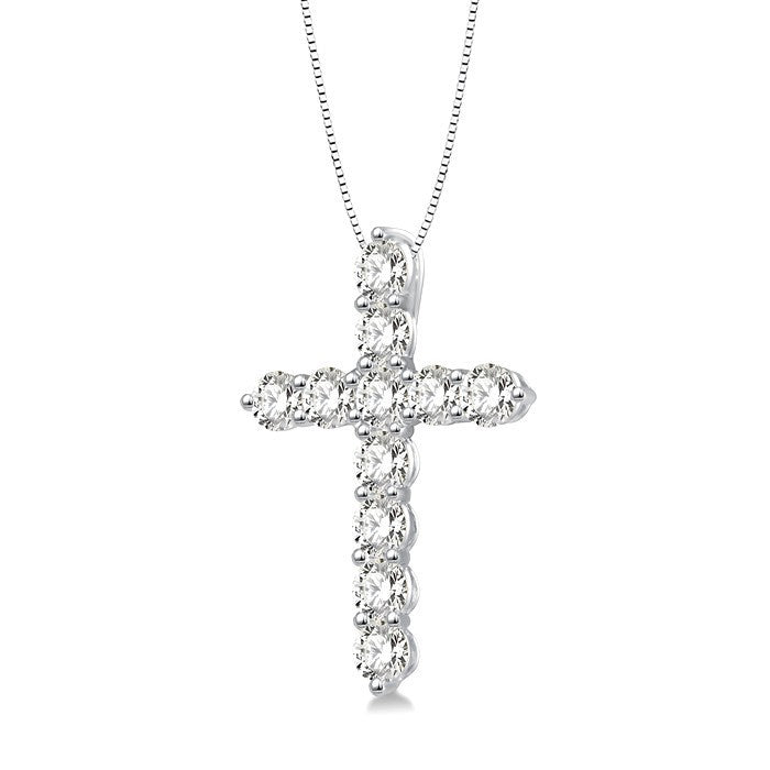 1/2 Ctw Round Cut Diamond Cross Fashion Pendant With Chain in Platinum