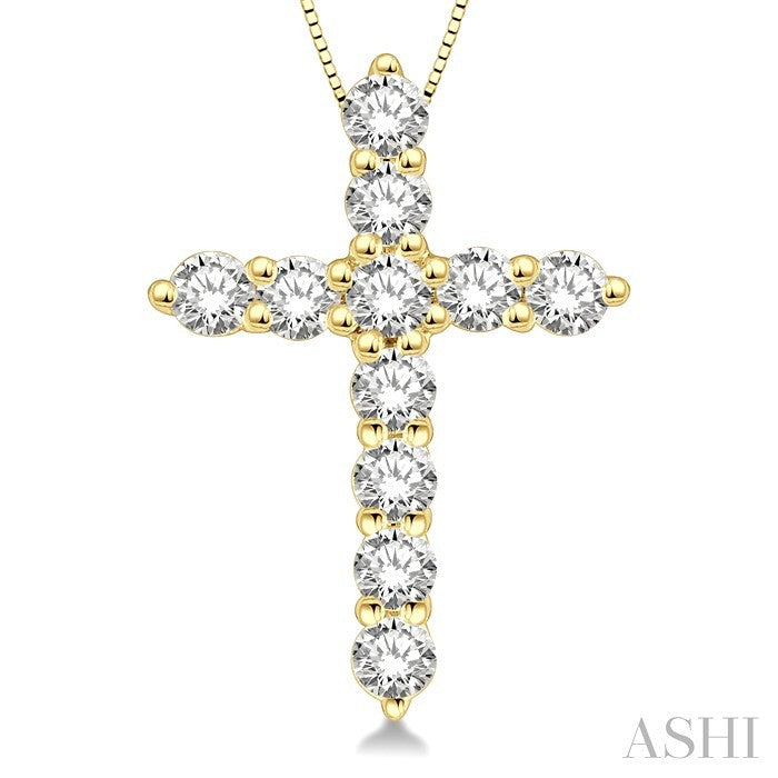 1/2 Ctw Round Cut Diamond Cross Pendant in 14K Yellow Gold with Chain