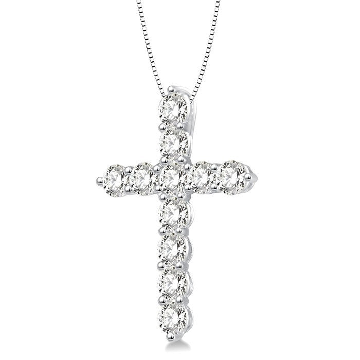 1/4 Ctw Round Cut Diamond Cross Fashion Pendant With Chain in Platinum