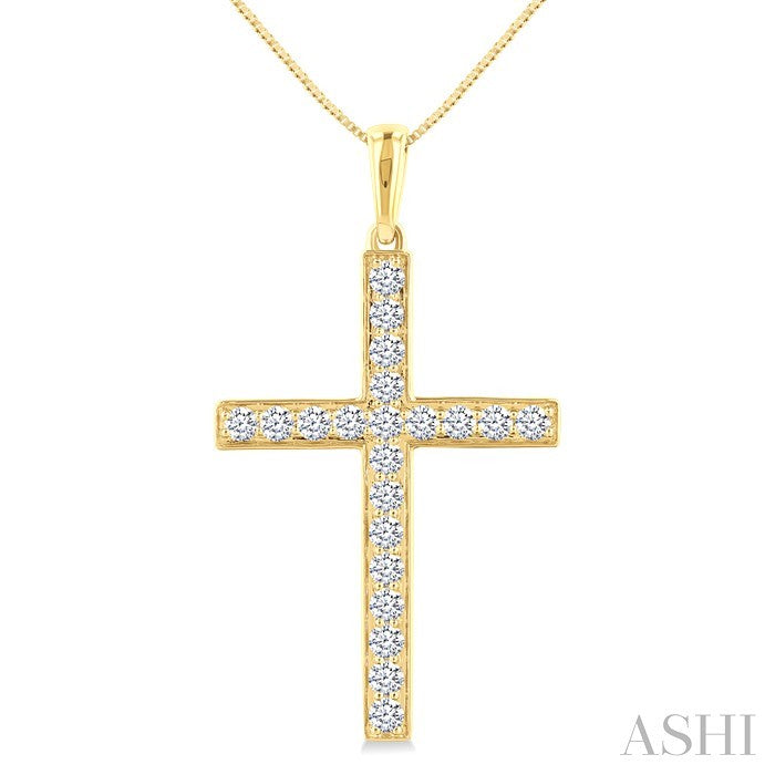 1/2 Ctw Round Cut Diamond Pave Set 1-Inch Plate Cross Pendant With Chain in 14K Yellow Gold