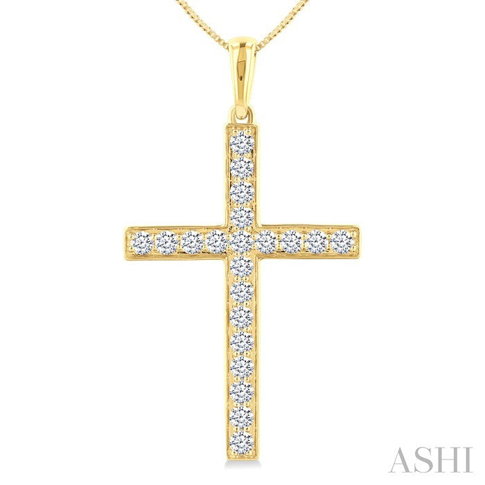 1/2 Ctw Round Cut Diamond Pave Set 1-Inch Plate Cross Pendant With Chain in 14K Yellow Gold