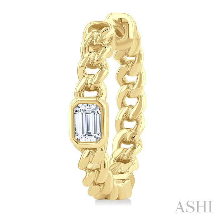 1/3 Ctw Bezel Set Emerald Cut Diamond Curb Link Fashion Hoop Earrings in 14K Yellow Gold