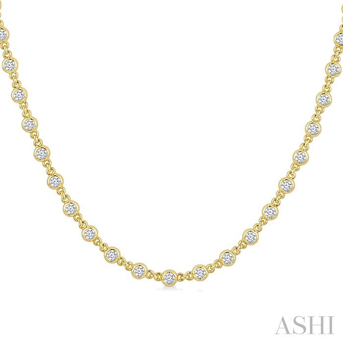 2 Ctw Bezel Set Round Cut Diamond Station Necklace in 14K Yellow Gold