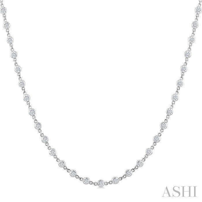3 Ctw Bezel Set Round Cut Diamond Station Necklace in Platinum