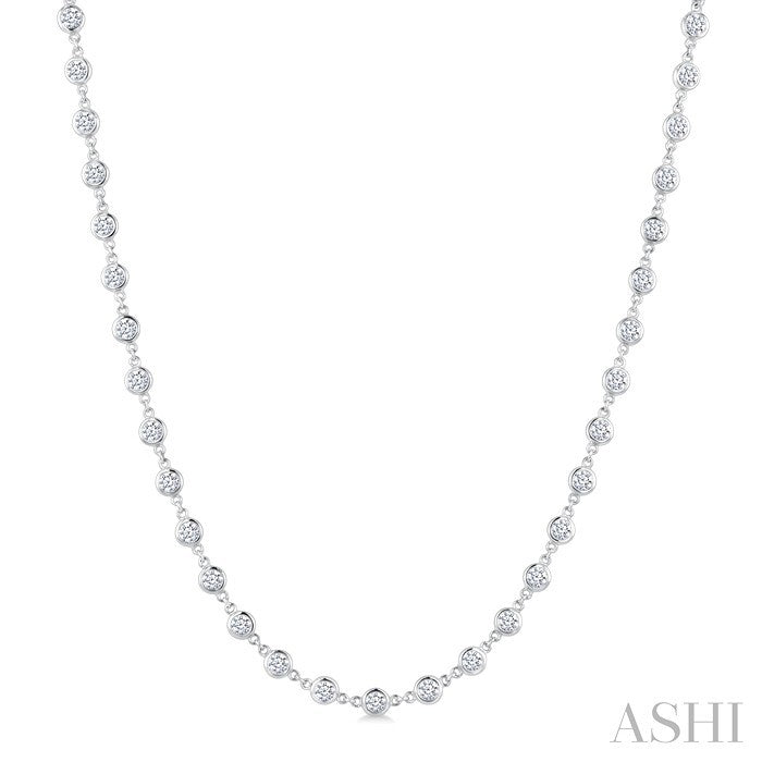 5 Ctw Bezel Set Round Cut Diamond Station Necklace in Platinum