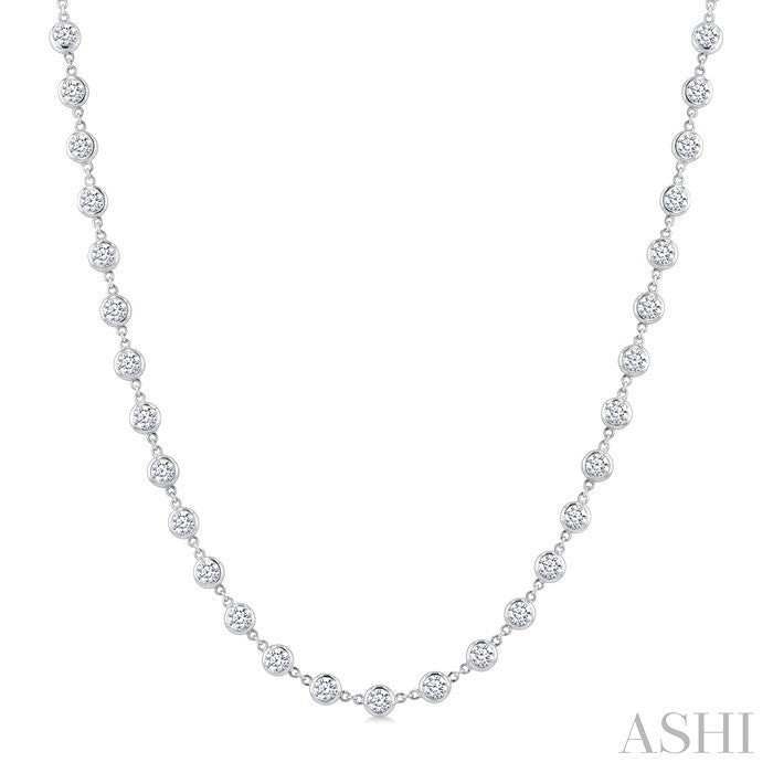 7 Ctw Bezel Set Round Cut Diamond Station Necklace in Platinum