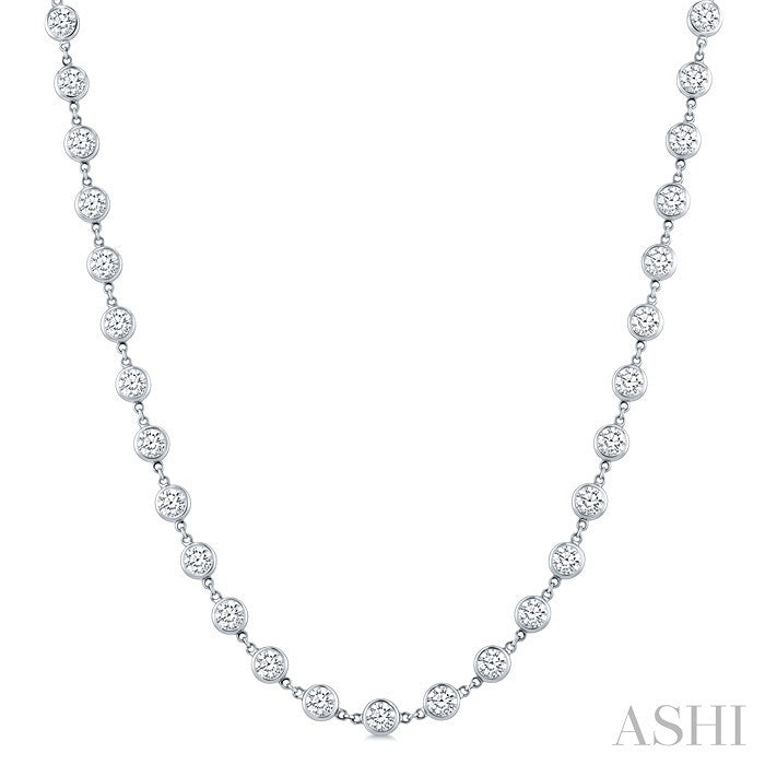 15 Ctw Bezel Set Round Cut Diamond Station Necklace in Platinum