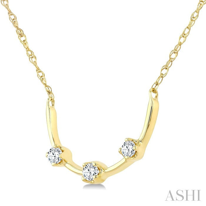 1/10 Ctw Round Cut Diamond Smile Bar Necklace in 10K Yellow Gold