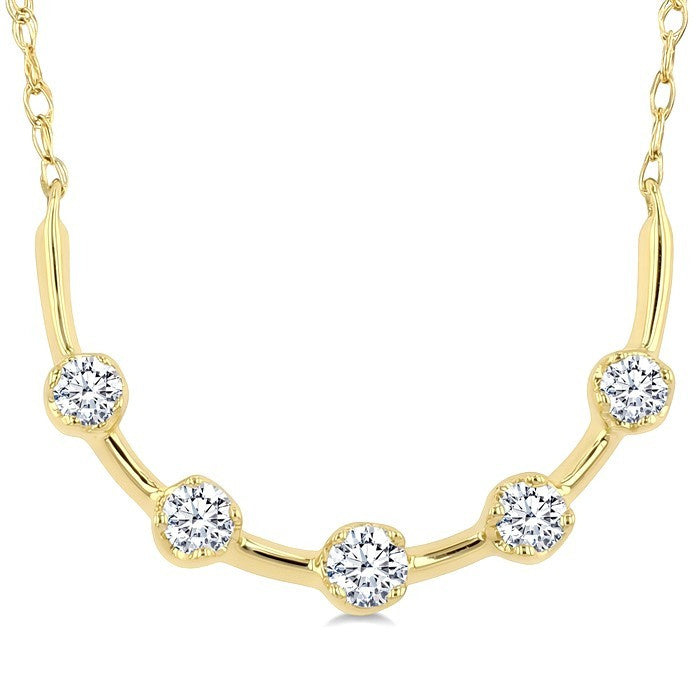 1/6 Ctw Round Cut Diamond Smile Bar Necklace in 10K Yellow Gold